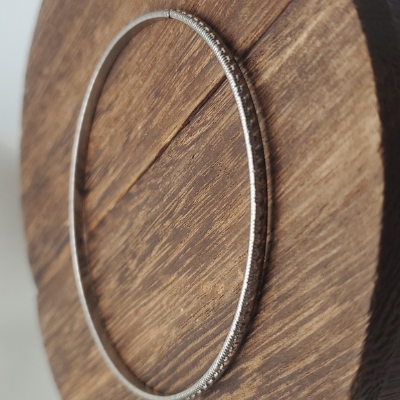 B2016 paved roads‎ stacking bracelet - Picture 1 of 2